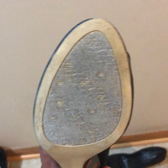 Black Bandolino 3.5 Inch Heels - Picture 5 of 5